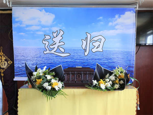 人死骨灰撒在海里什么意思呀-1