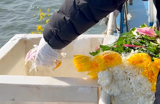 人死后骨灰撒到大海里还能不能轮回转世-2