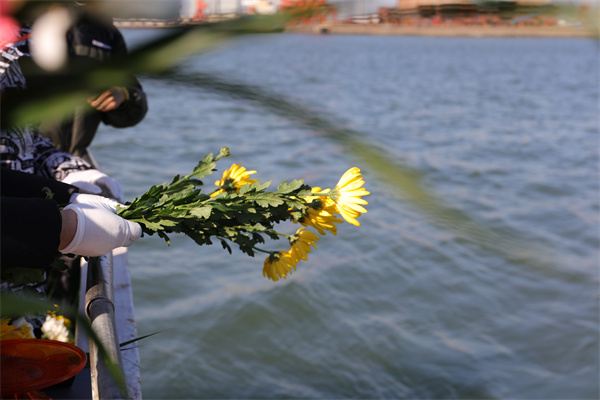 北京海葬骨灰撒哪个海里-3